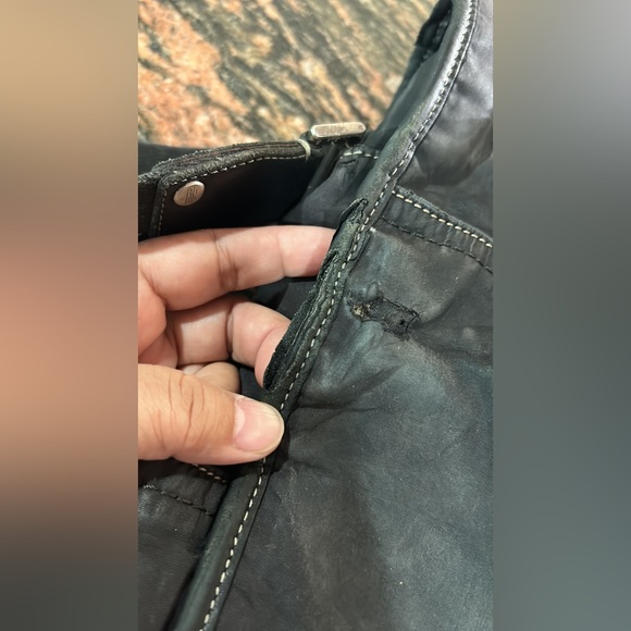 Authentic Coach messenger bag. Size medium. Pre loved. Condition 10:10 - Picture 13 of 15